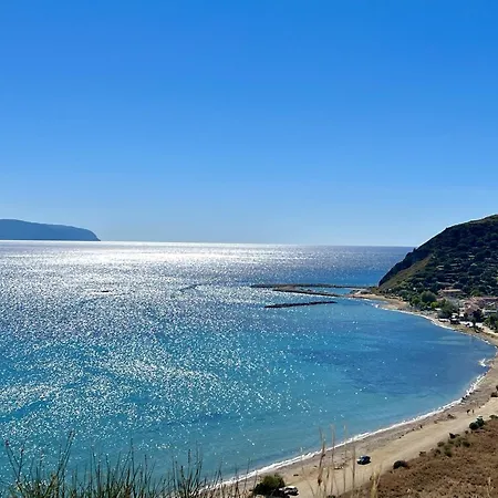 Poseidon Willa